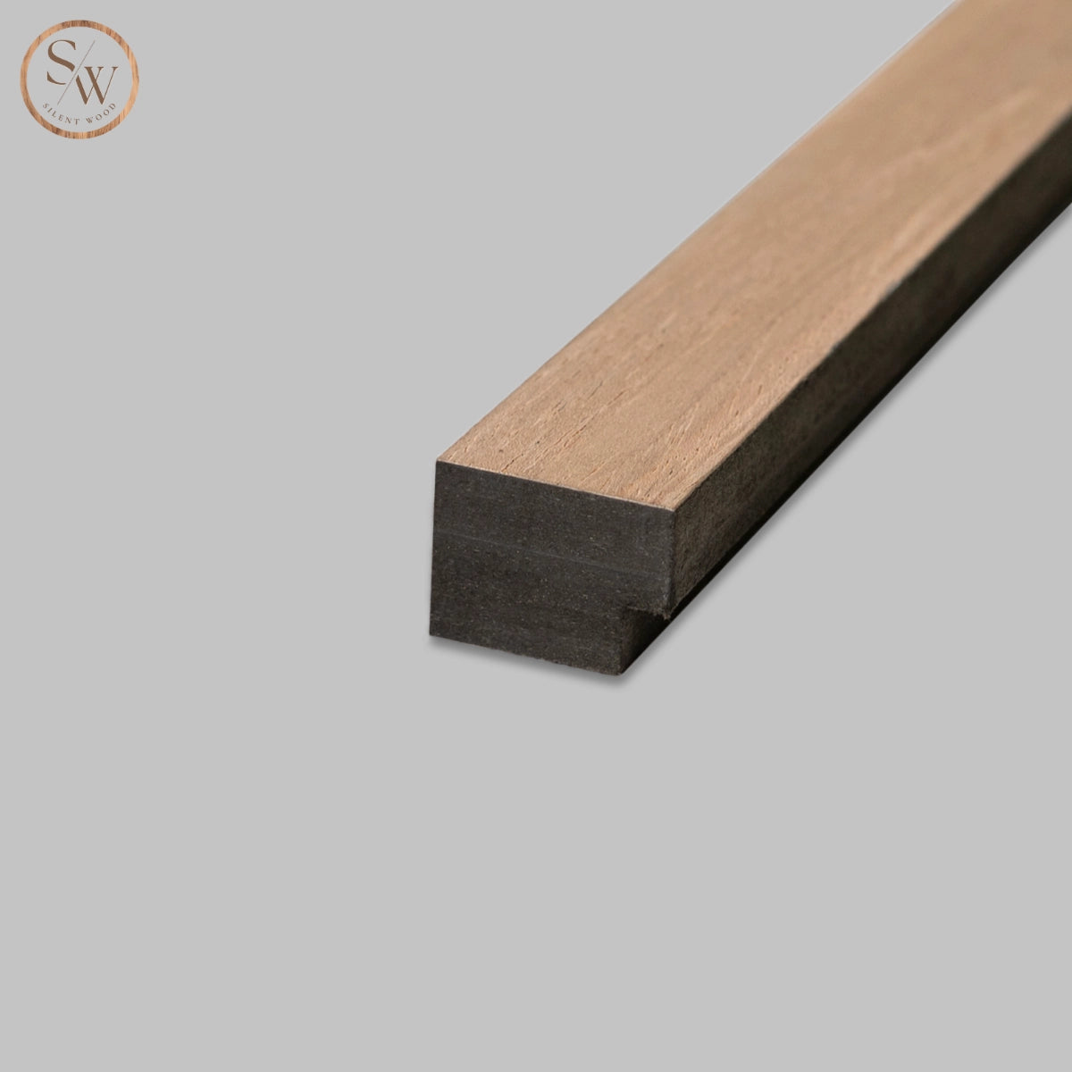Akustikpanel avslutningslist light oak premium närbild