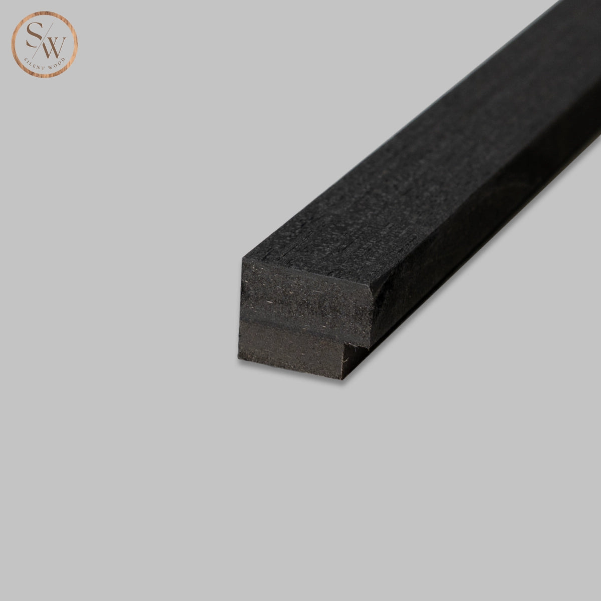 Akustikpanel avslutningslist black oak premium närbild 4