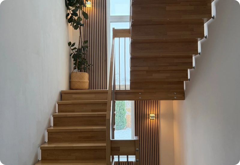 Feature wall with slatted panels