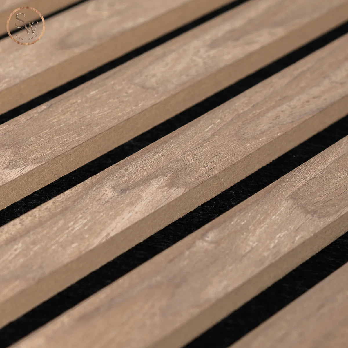 Akustikpanel standard light brown oak närbild mdf