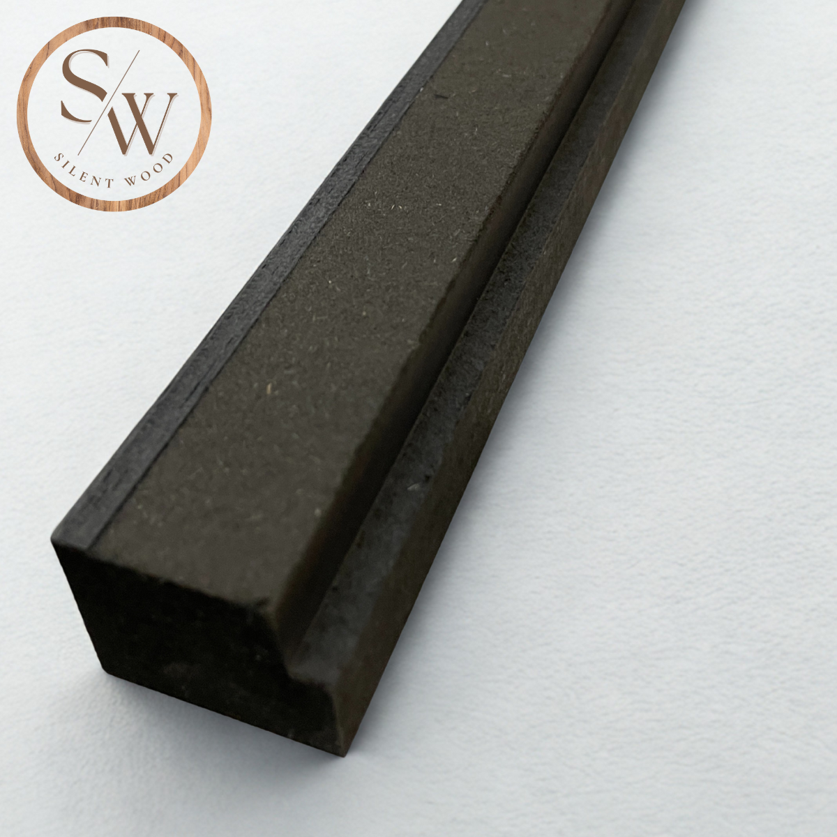 Avslutningslist till akustikpanel - Black Oak